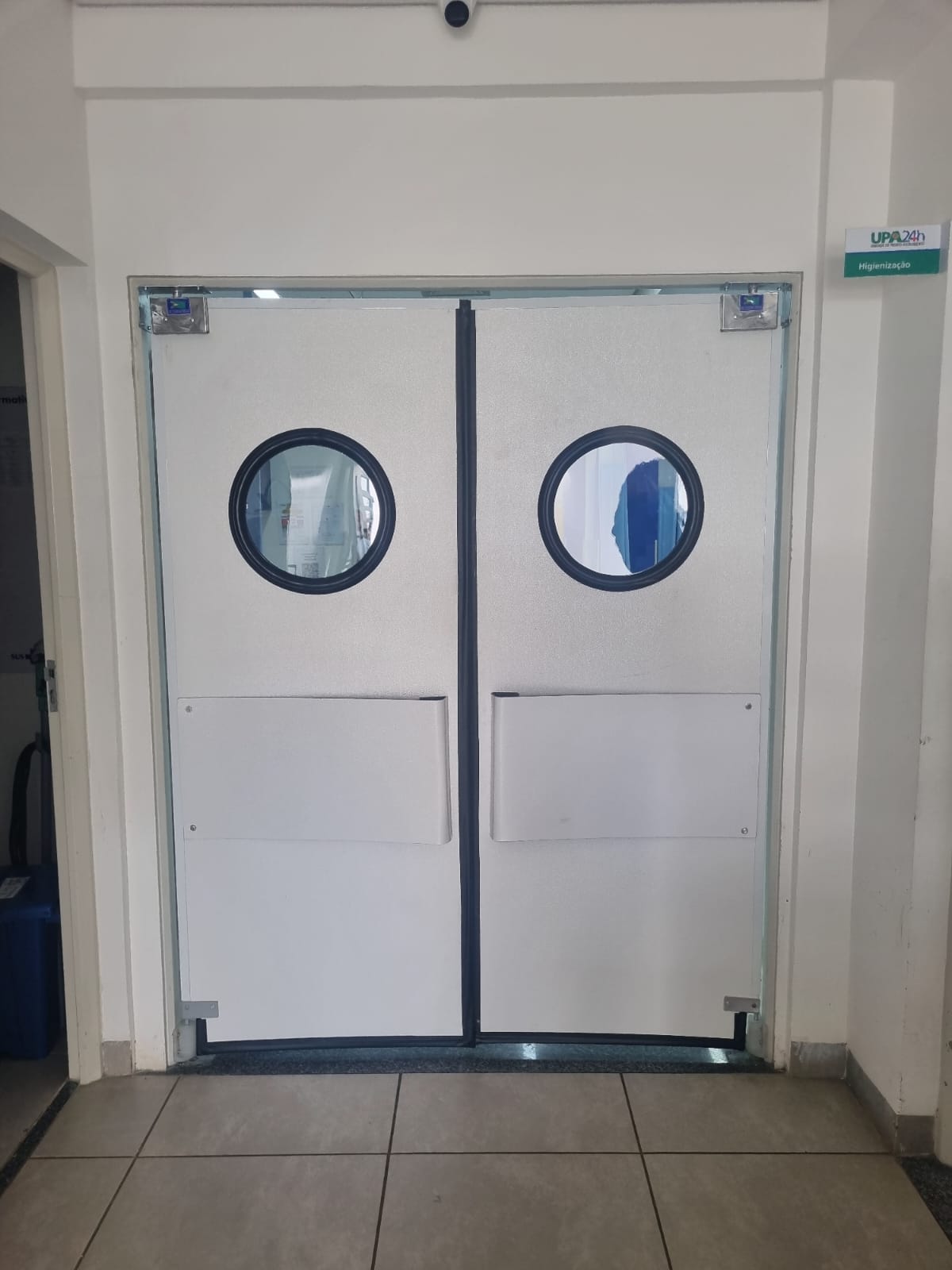 Portas em ABS - Instalação em ambiente hospitalar
